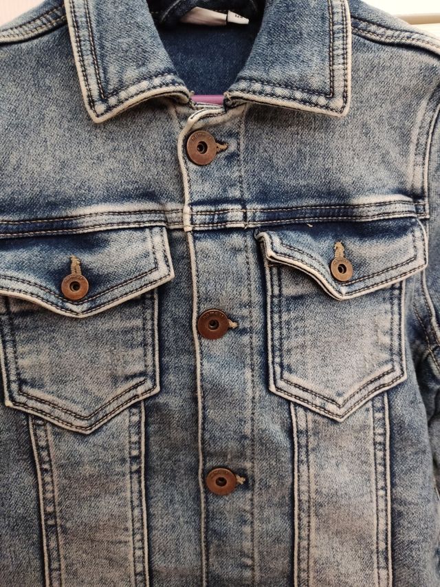 Cazadora vaquera niña