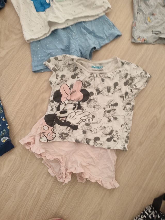 Pijamas y ropita