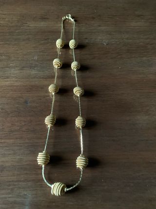 Collar tipo gargantilla