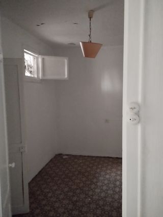 Casa con tres pisos independientes