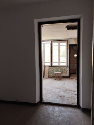 Casa con tres pisos independientes
