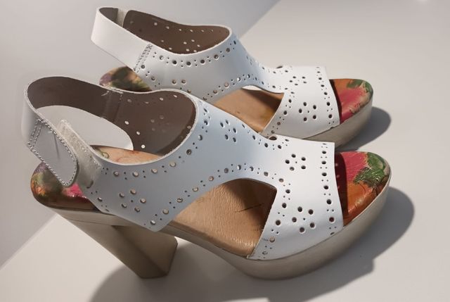 Zapatos blancos