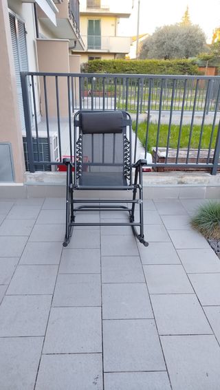 Sedia a dondolo da giardino