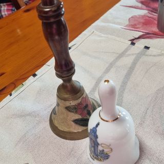 Lote 2 campanas antiguas 