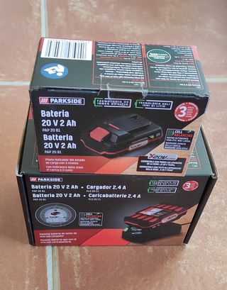 Baterias  2Ah + Cargador Parkside 20V