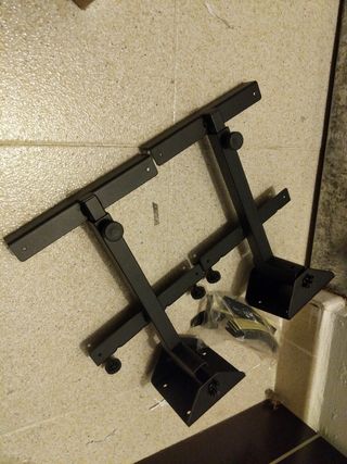 Soporte de pared para altavoces
