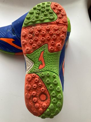Botas Futbol Multitacos 29