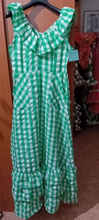 Bata rociera con piquillo 