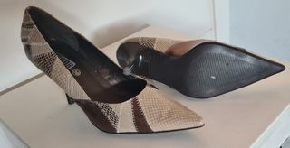 Zapatos de tacon, marrones y beige, T 39
