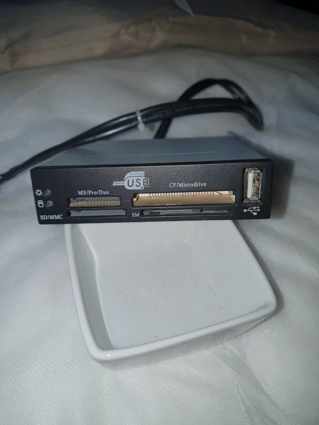 LECTOR INTERNO TARJETAS