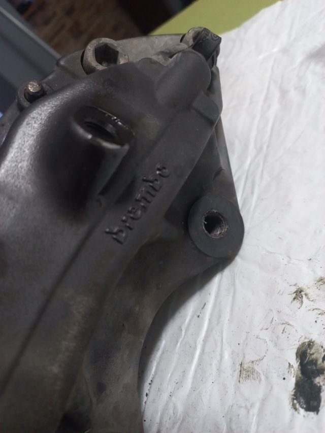 Pinzas brembo peugeot 607 4 pistones