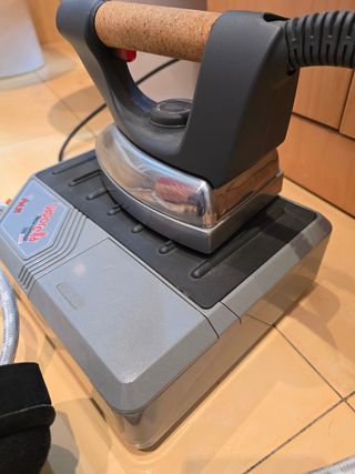 Centro de plancha Vaporella Polti