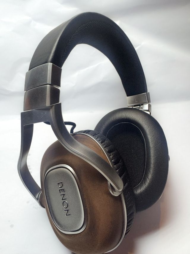 Auriculares Denon AH-MM400 madera nogal gama alta