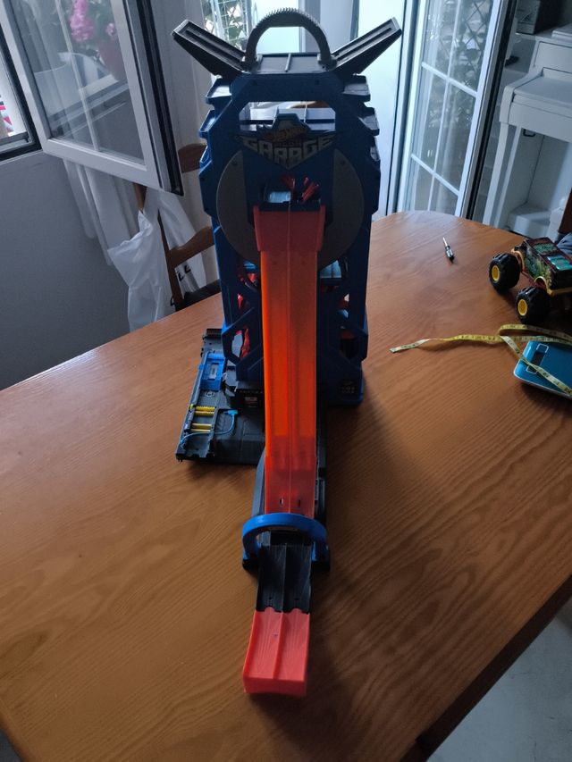 Hot Wheel Mega Garage