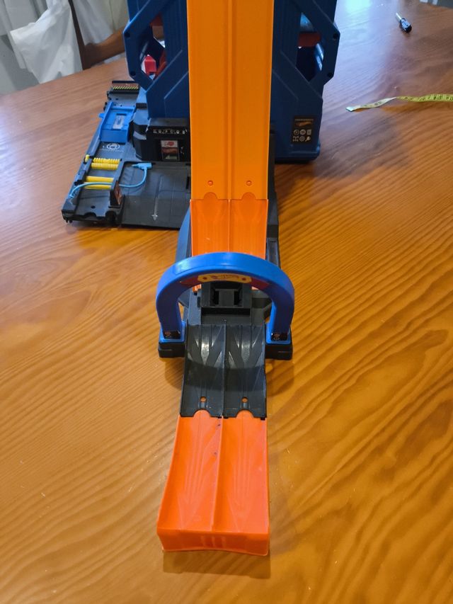 Hot Wheel Mega Garage