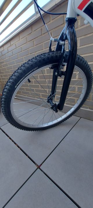 Bicicleta niñ@ - Rockrider ST100 - 24"