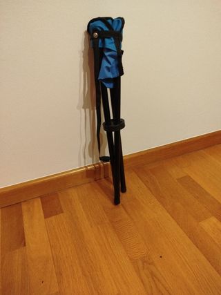 Tamboret - taburete trípode plegable