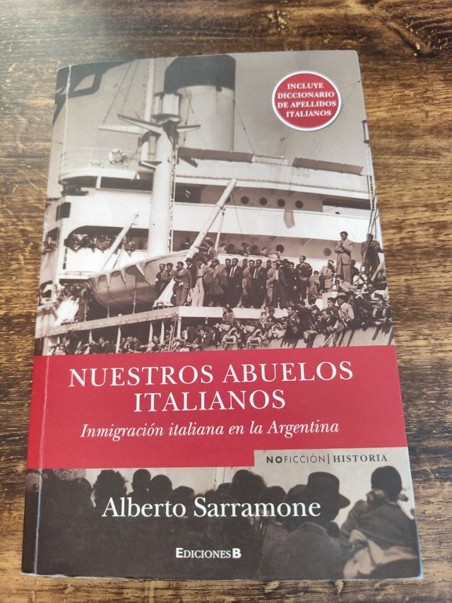 NUESTROS ABUELOS ITALIANOS (Spanish Edition)