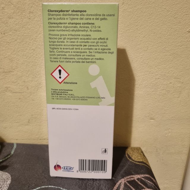 Shampoo disinfettante