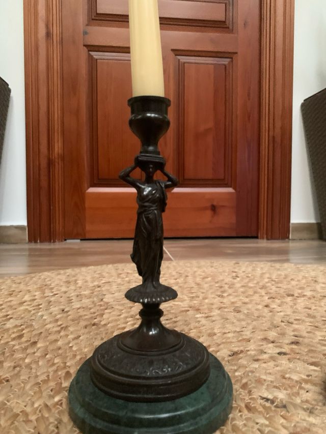 Candelabros de metal y mármol vintage