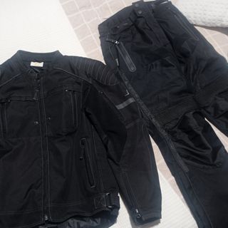 pantalón moto y chaqueta 