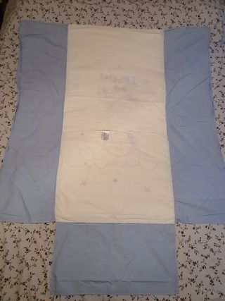 Funda nórdica y chichonera de cuna Pirulos
