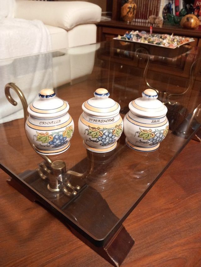 Set vasetti in ceramica per spezie