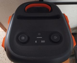 Altavoz JBL  modelo Partibox 110