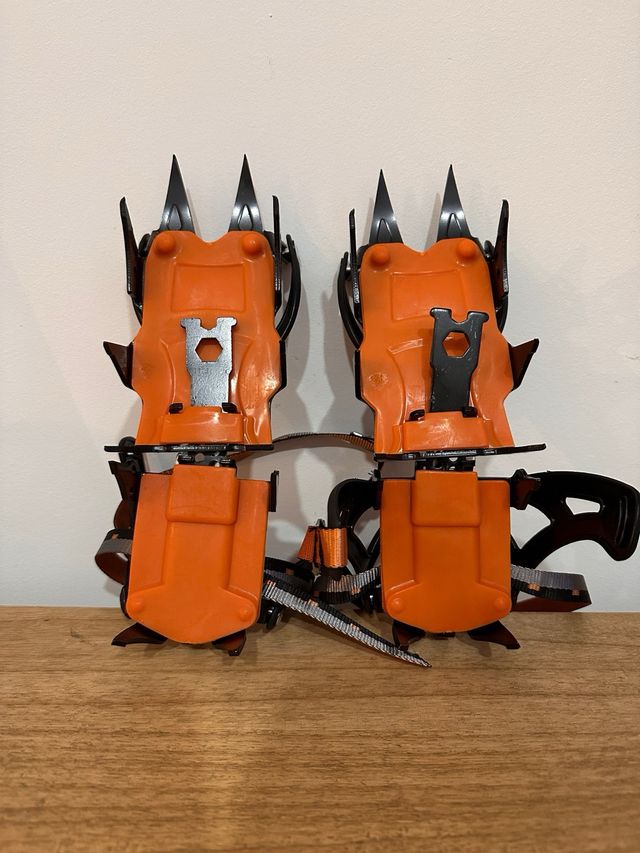 2 pares de crampones