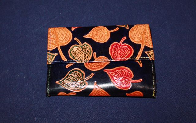 Cartera billetera de piel decorada