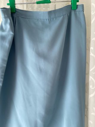 traje de chaqueta azul hecho a medida