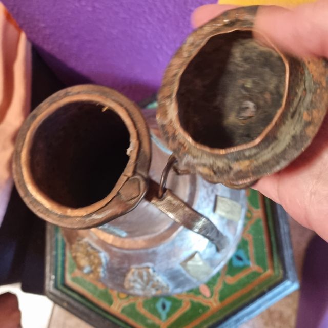 Cantaro antiguo en bronce y laton