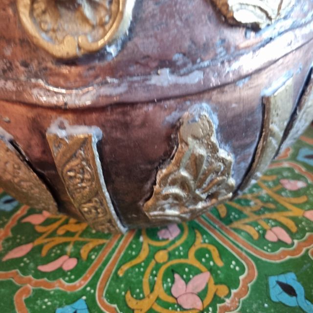 Cantaro antiguo en bronce y laton