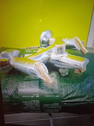 Juego de grifería baño y cocina