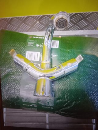 Juego de grifería baño y cocina