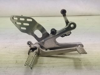 estribo  delantero derecho yamaha yzf r6 2004