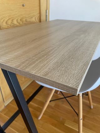 Mesa escritorio  tipo industrial y silla