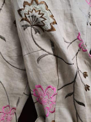 Chaqueta bordada
