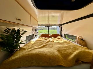 Mercedes Sprinter 907 4x4 – camper único