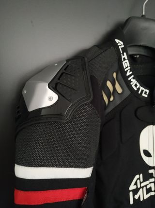 Mono traje moto alta gama NUEVO talla 56 y 58.
