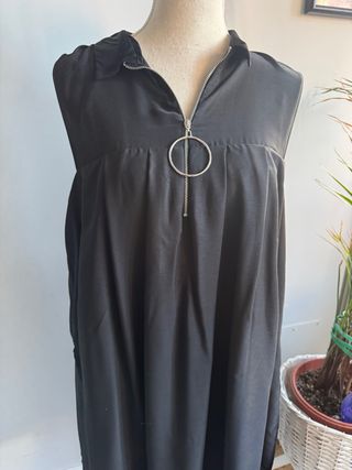 Vestido con pantalón negro Zara
