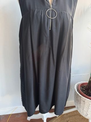Vestido con pantalón negro Zara