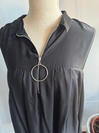 Vestido con pantalón negro Zara