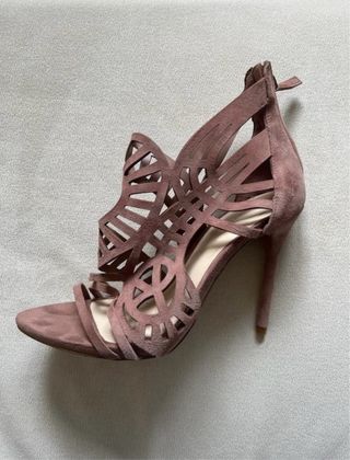 Tacones de zara