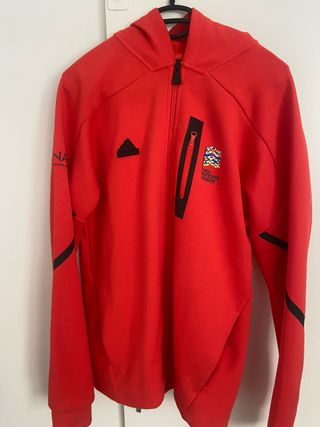 Chaqueta adidas talle M edicion limitada UEFA N.L