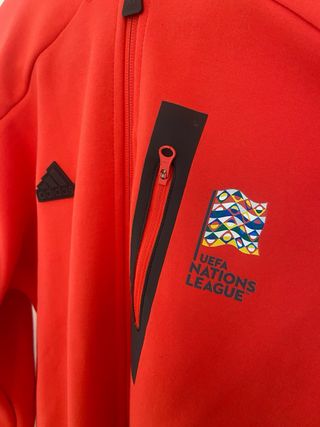 Chaqueta adidas talle M edicion limitada UEFA N.L