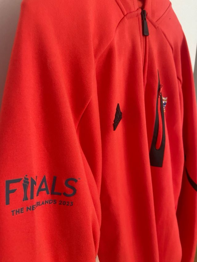 Chaqueta adidas talle M edicion limitada UEFA N.L