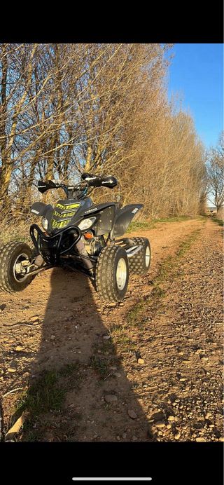 Yamaha raptor 660