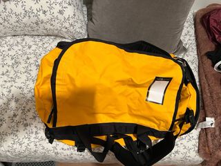 Mochila Base Camp M Amarilla