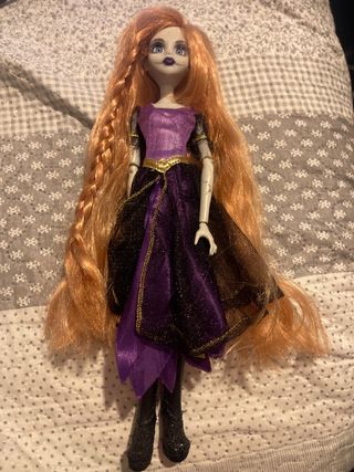 MUÑECA RAPUNZEL ZOMBIE